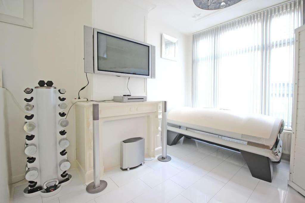 White Luxury Penthouse In City Centre Amsterdam Exterior foto