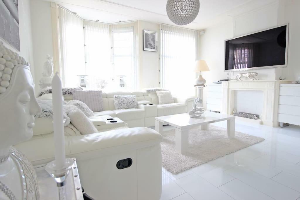 White Luxury Penthouse In City Centre Amsterdam Exterior foto