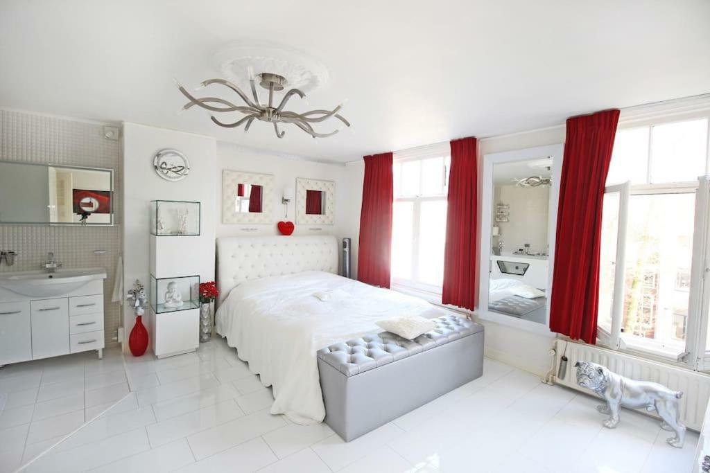 White Luxury Penthouse In City Centre Amsterdam Exterior foto